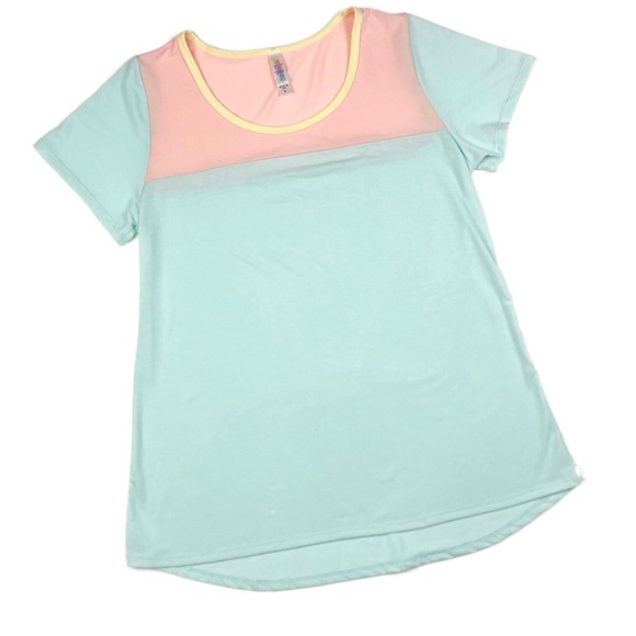 LuLaRoe Tops - LuLaRoe Classic Tee Spring Pastels NWOT Mint M T96